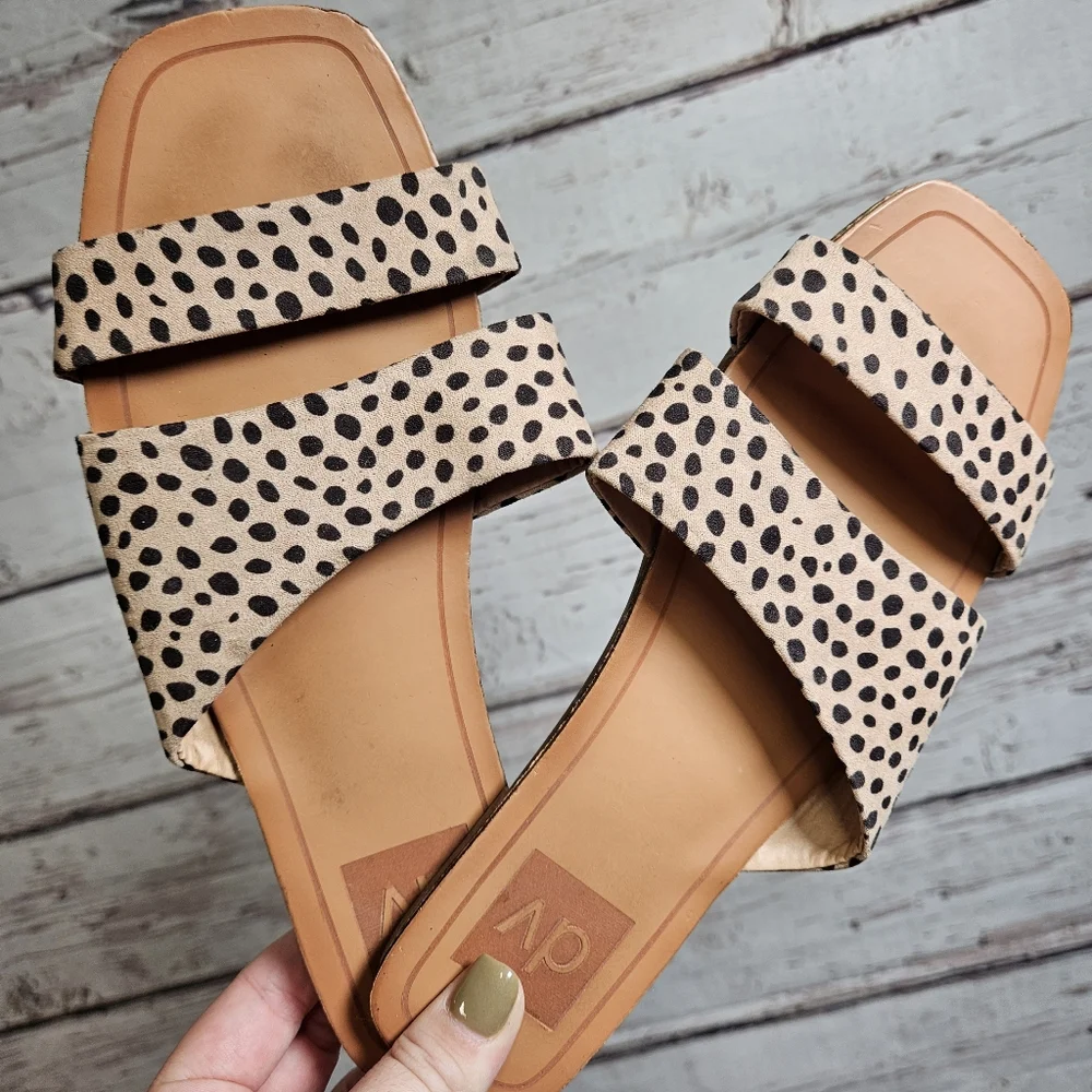 DV Dolce Vita leopard sandals - Picture 1 of 10